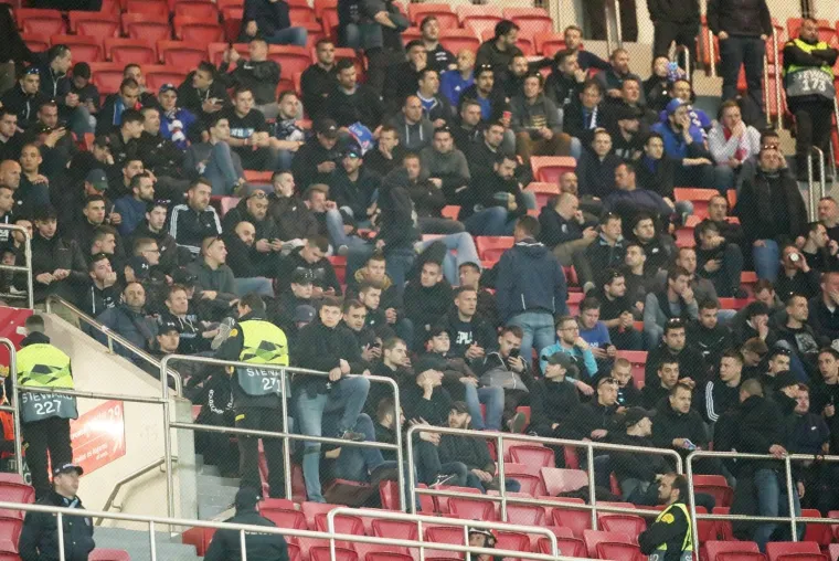 Oko 2000 navijača stiglo je podržati Dinamo u Lisabon, sve oči bile su uprte u jednu djevojku