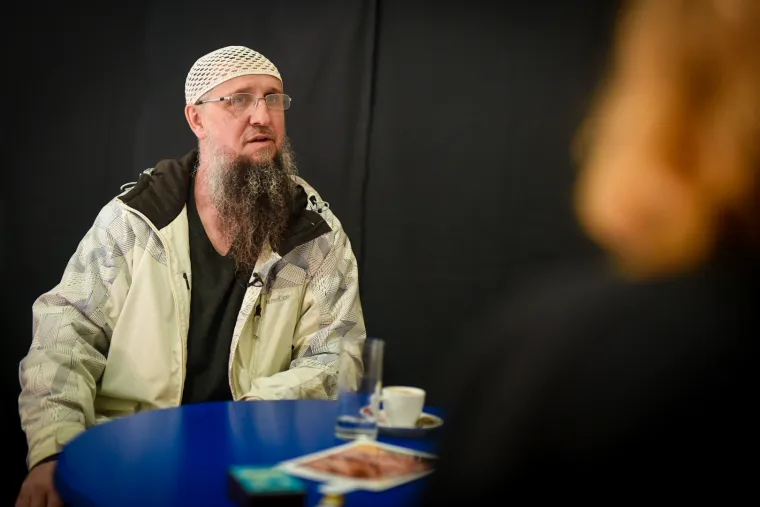 Izet Hadžić, vođa zajednice u O&scaron;vama