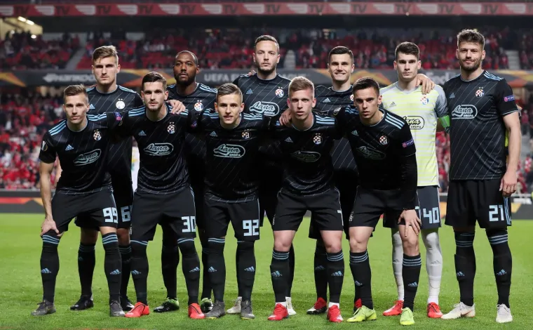 Nogometa&scaron;i Dinama u četvrtak su navečer zaigrali uzvratnu utakmicu osmine finala Europske lige protiv Benfice u Lisabonu i time u&scaron;li u hrvatsku klupsku nogometnu povijest.