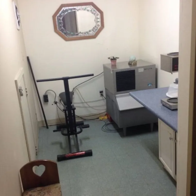 Hotel je rekao da ima teretanu. Nisu lagali...