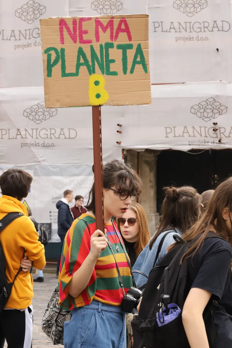 Mladi su osvjetlili obraz Hrvatske: Pogledajte &scaron;to smo sve zabilježili na prosvjedu učenika za klimu