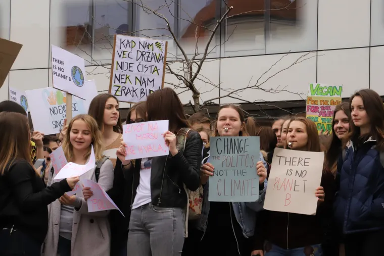 Mladi su osvjetlili obraz Hrvatske: Pogledajte &scaron;to smo sve zabilježili na prosvjedu učenika za klimu