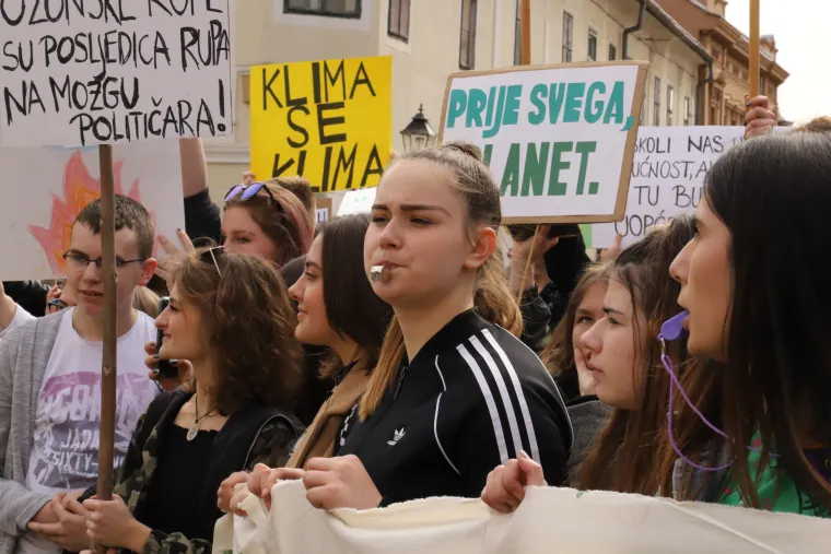 Mladi su osvjetlili obraz Hrvatske: Pogledajte &scaron;to smo sve zabilježili na prosvjedu učenika za klimu