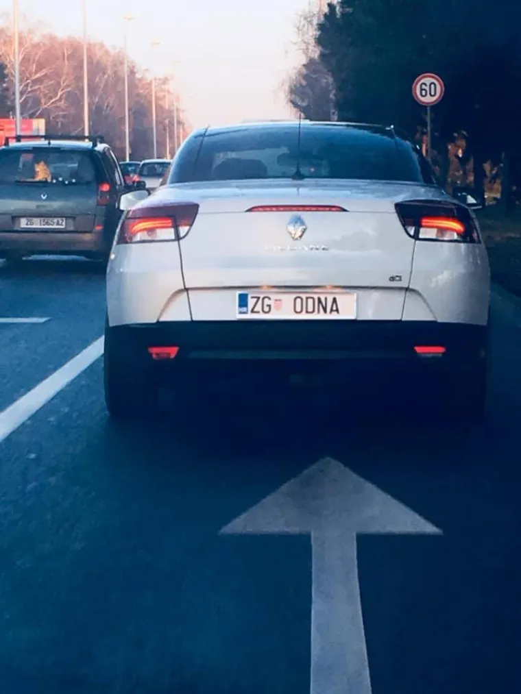 Ovi su si vozači stvarno dali truda: 20 najma&scaron;tovitijih registarskih tablica u regiji