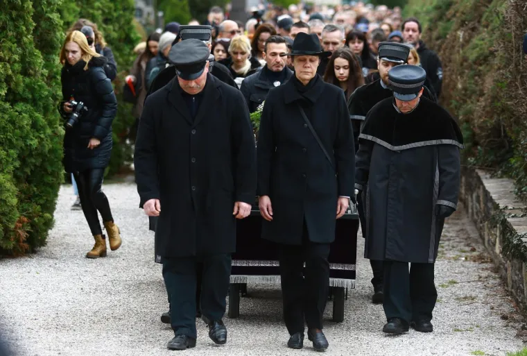 U BEČKOM NOVOM MJESTU POKOPAN DAVID: 'Nadam se da će moje dijete ovdje konačno naći spokoj'