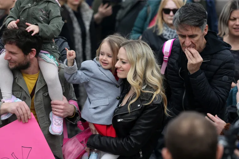 Prosvjed #spasime: Tomislavov trg u Zagrebu pun ljudi, do&scaron;ao i Plenković