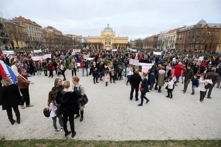 [FOTO] VELIKI PROSVJED #SPASIME U ZAGREBU: Okupile se brojne poznate osobe, pridružio se i Plenković