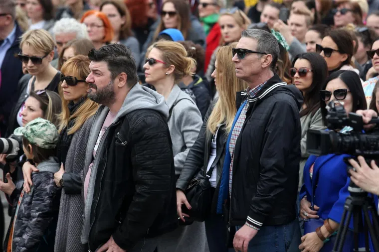 [FOTO] VELIKI PROSVJED #SPASIME U ZAGREBU: Okupile se brojne poznate osobe, pridružio se i Plenković