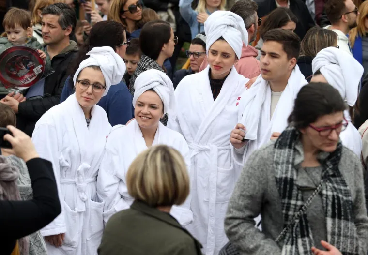 [FOTO] VELIKI PROSVJED #SPASIME U ZAGREBU: Okupile se brojne poznate osobe, pridružio se i Plenković