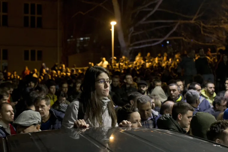 Pogledajte kako izgleda zgrada RTS-a nakon upada prosvjednika i sukoba s policijom