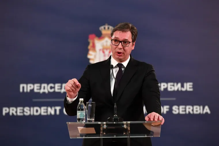 Vučić poručio prosvjednicima: 'Nai&scaron;li ste na nekoga tko vam se ne pla&scaron;i reći u lice da se najgore lopuže'