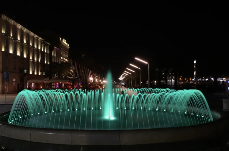 Split: Fontana na rivi obojena u zeleno u čast svetog Patrika