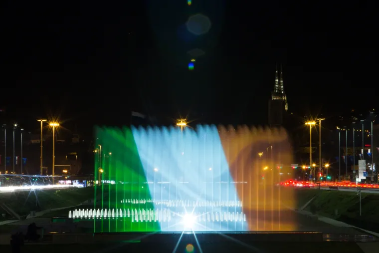 Fontane kod NSB-a povodom Dana sv. Patrika u bojama irske zastave