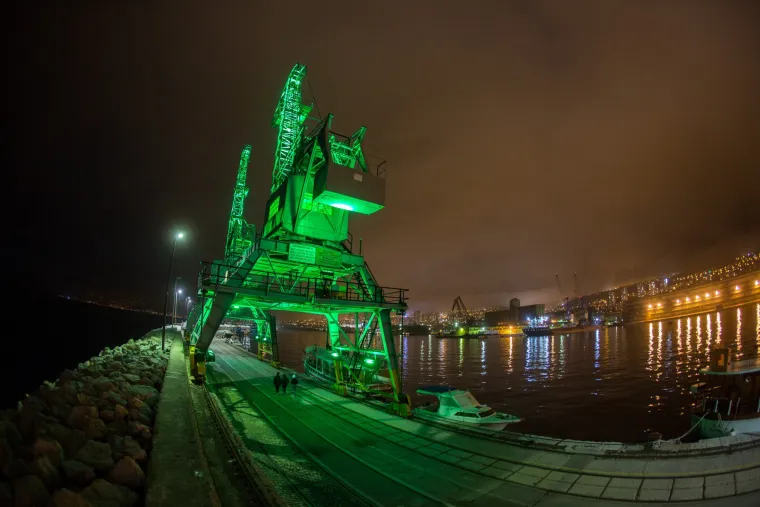 Riječke dizalice osvanule u zelenoj boji