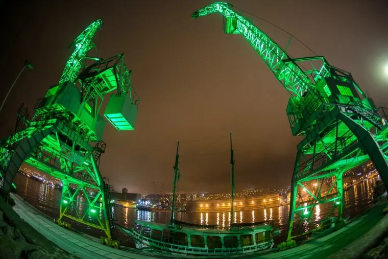 Riječke dizalice osvanule u zelenoj boji