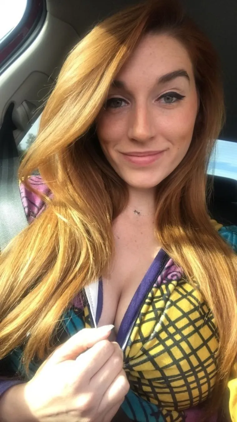 SAMO &Scaron;TO NISU IZLETILE: Grudi su im u dekolteu taman koliko i Britanija u EU