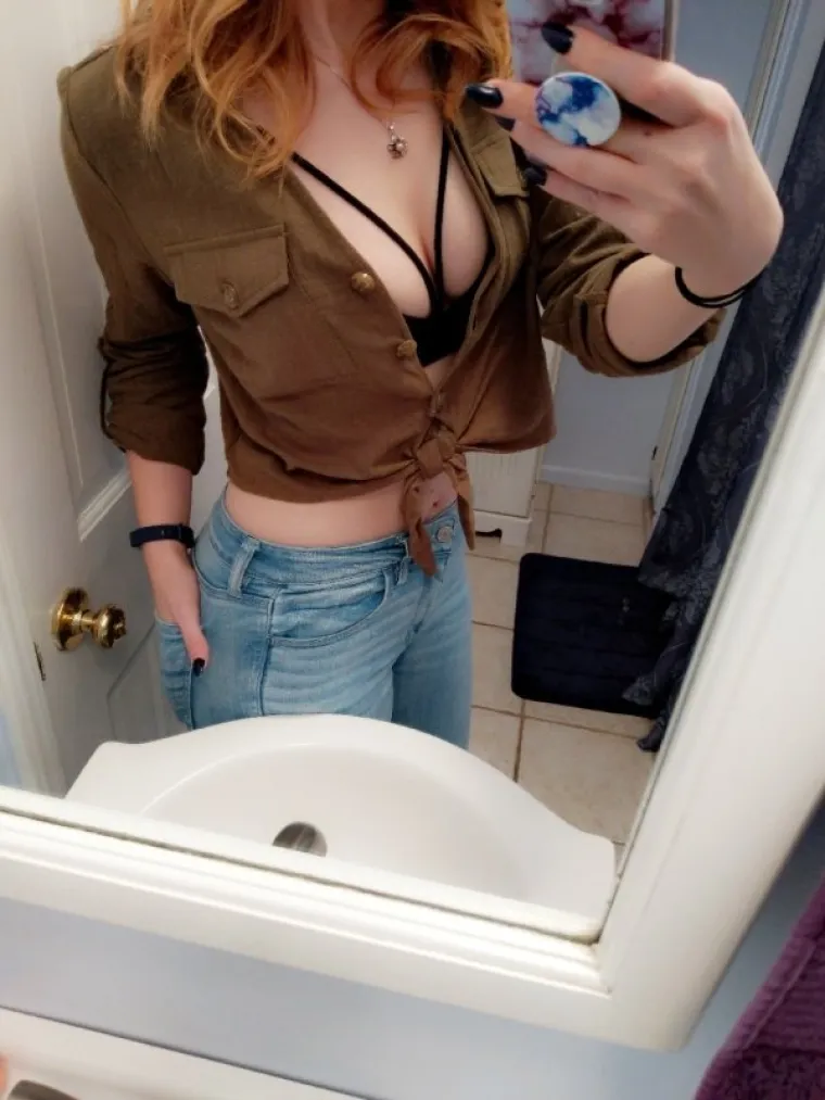 SAMO &Scaron;TO NISU IZLETILE: Grudi su im u dekolteu taman koliko i Britanija u EU