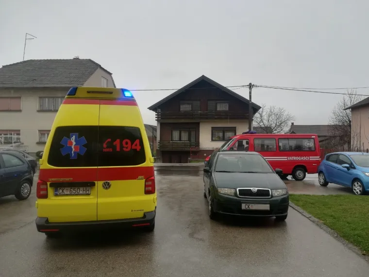 Eksplozija u Donjem Vidovcu: Jedna osoba poginula, vatrogasci gase požar