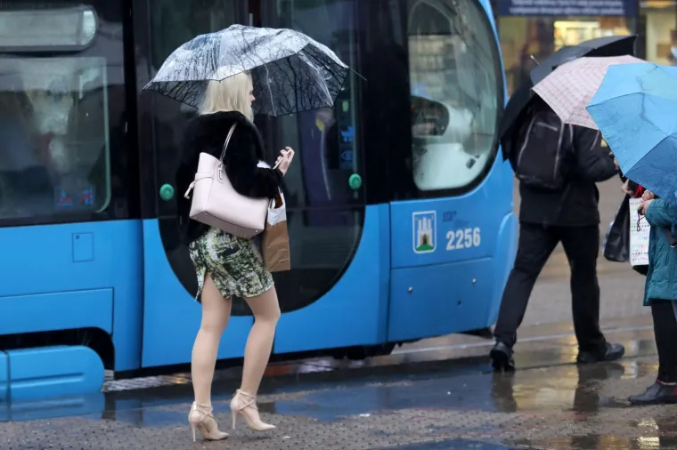 Gdje je nestalo proljeće? Ki&scaron;a i zahlađenje dočekali Zagrepčane na početku radnog tjedna