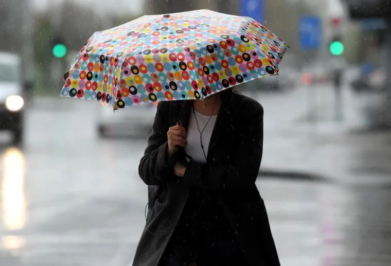 Gdje je nestalo proljeće? Ki&scaron;a i zahlađenje dočekali Zagrepčane na početku radnog tjedna