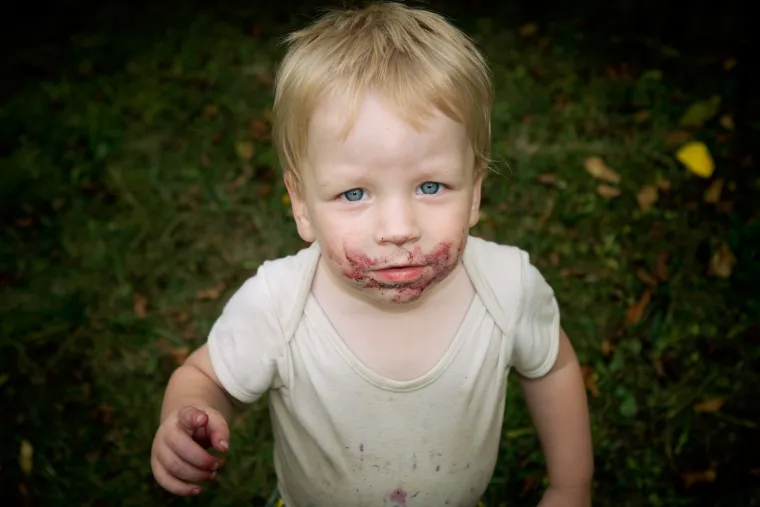 Previ&scaron;e čistoće &scaron;teti na&scaron;oj djeci - pustite ih da se isprljaju