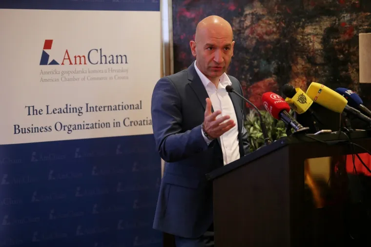 Kujundžić: 'Sve smo starija populacija i treba razmi&scaron;ljati o pomicanju dobne granice do kada se radi'