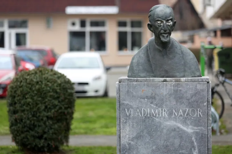 Vladimir Nazor počasni doktorat dobio je 1946. godine