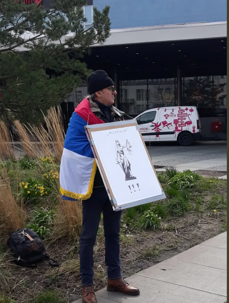 Žalbeno vijeće u presudi Radovanu Karadžiću: 'Znao je za ubojstva nakon pada Srebrenice'