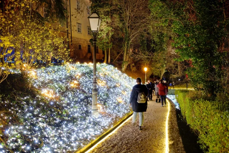 Pogledajte kako je izgledao početak spektakla: Zagreb će svijetliti kao Betlehem!