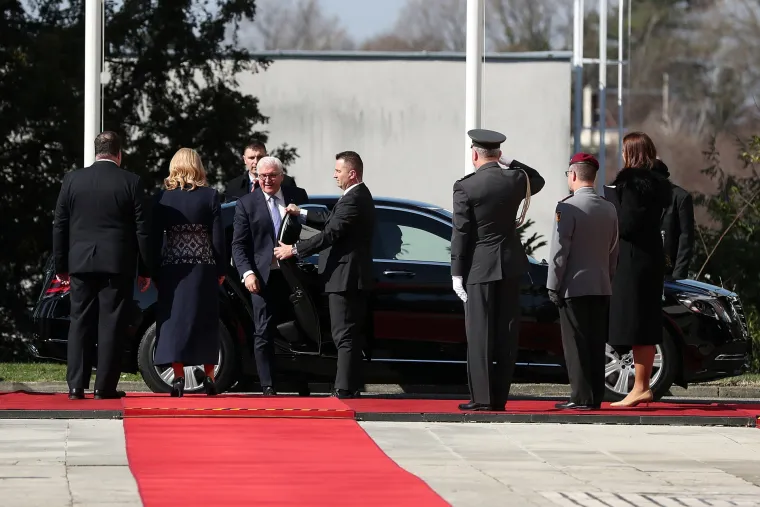 Njemački predsjednik Frank-Walter Steinmeier stigao u službeni posjeti Kolindi Grabar Kitarović