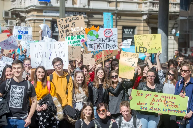 Učenici opet na ulici: 'Klimatske promjene traže na&scaron;e promjene'
