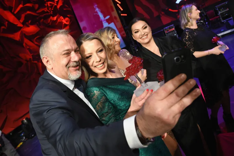 Svečana dodjela medijskih nagrada Večernjakova ruža: RTL-ova Damira Gregoret TV osoba godine!