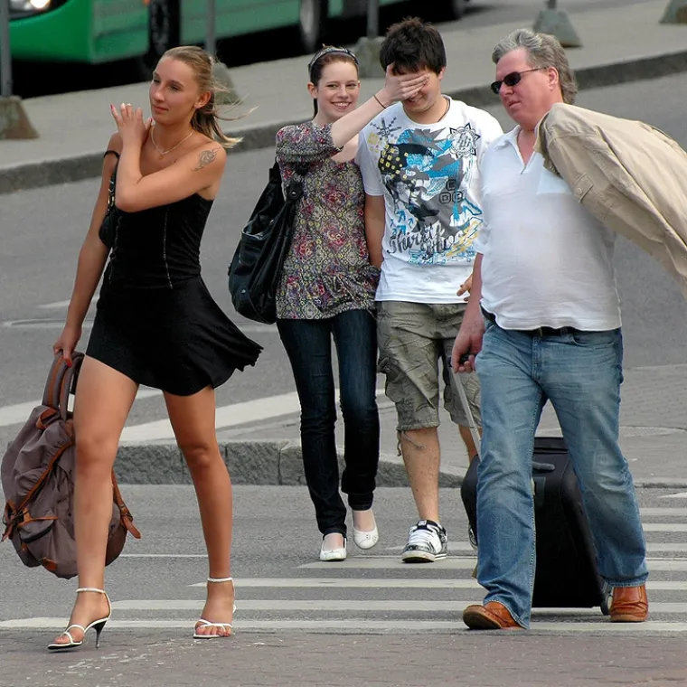 LJUBOMORA... ILI DIVLJENJE SAMO?! Urnebesne face ljudi koji nisu imali pojma da ih fotkaju dok su najranjiviji