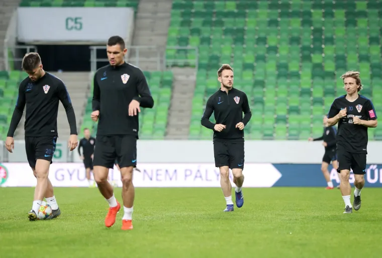 Odrađen trening u Budimpe&scaron;ti: Rebić, Lovren i Brozović se vraćaju u sastav, Jedvaj jo&scaron; pod upitnikom