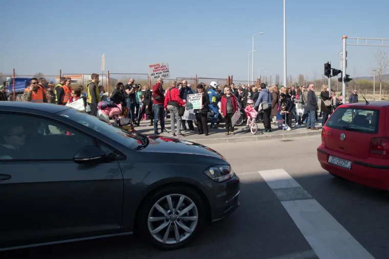 Stanovnici &Scaron;panskog ne mogu vi&scaron;e &scaron;utjeti: 'Otvorite oči i u&scaron;i, pogledajte gdje smo i čujte &scaron;to želimo'