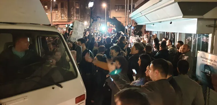 Tisuće na ulicama Beograda: Vučić im poručio 'Država će znati odgovoriti'