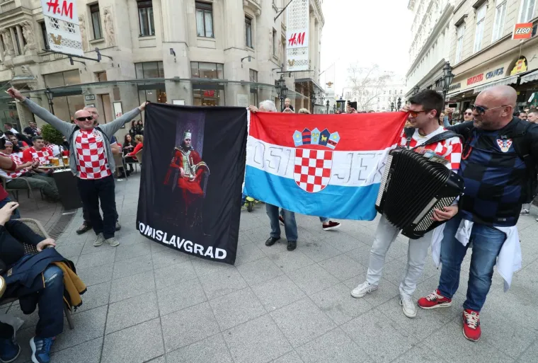 Hrvatski navijači u Budimpe&scaron;ti