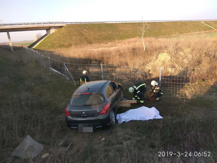 Tragedija kod Osijeka: Mu&scaron;karca pregazio vlastiti automobil, nije mu bilo spasa