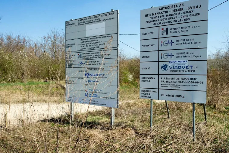 Tragedija kod Osijeka: Mu&scaron;karca pregazio vlastiti automobil, nije mu bilo spasa