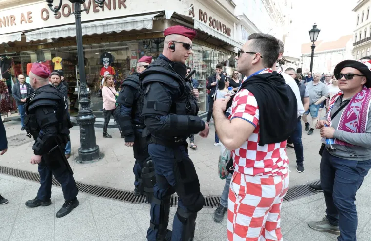 Hrvatski navijači u Budimpe&scaron;ti