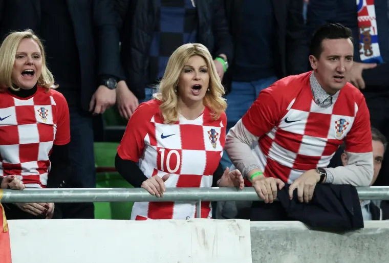 Predsjednica navijala za Vatrene pa poručila: 'Uvijek s vama, uvijek vjerna'