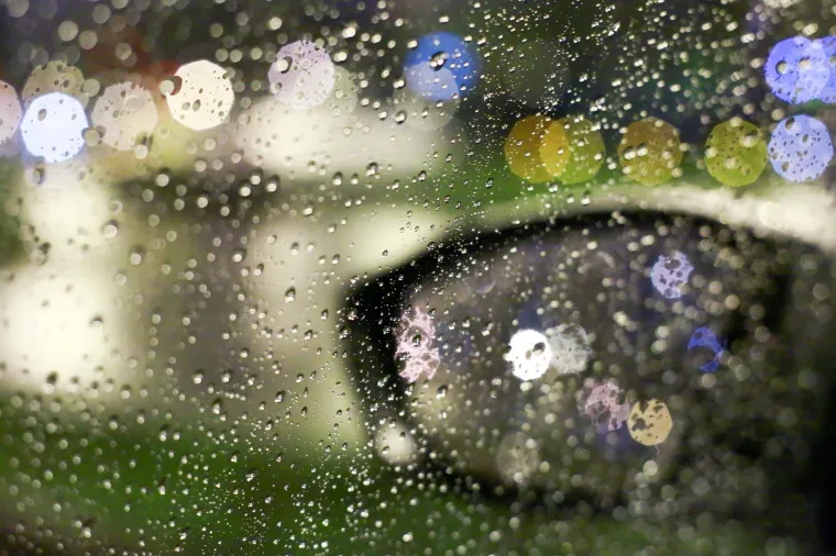 Zagrepčane dočekala najavljena ki&scaron;a i zahlađenje