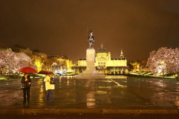 Zagrepčane dočekala najavljena ki&scaron;a i zahlađenje