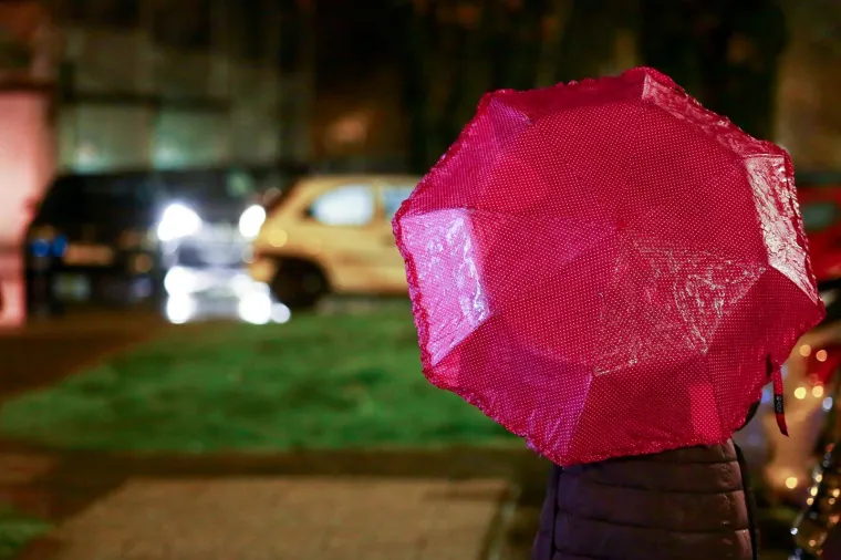 Zagrepčane dočekala najavljena ki&scaron;a i zahlađenje