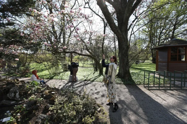 Kakva ljepota u srcu Zagreba: Bajkoviti park oživio pod toplim zrakama sunca