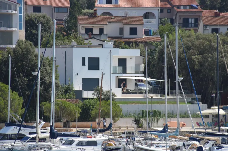 Pogledajte kakvu je rasko&scaron;nu vilu izgradio biv&scaron;i čelnik Uljanika