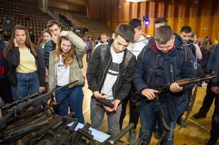 Razmi&scaron;ljate o policijskom zvanju? Evo kako izgleda regrutiranje u njihove redove!