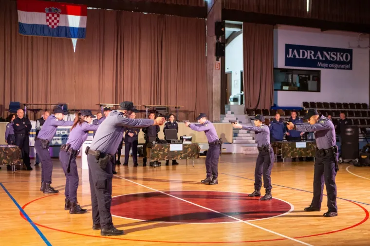 Razmi&scaron;ljate o policijskom zvanju? Evo kako izgleda regrutiranje u njihove redove!