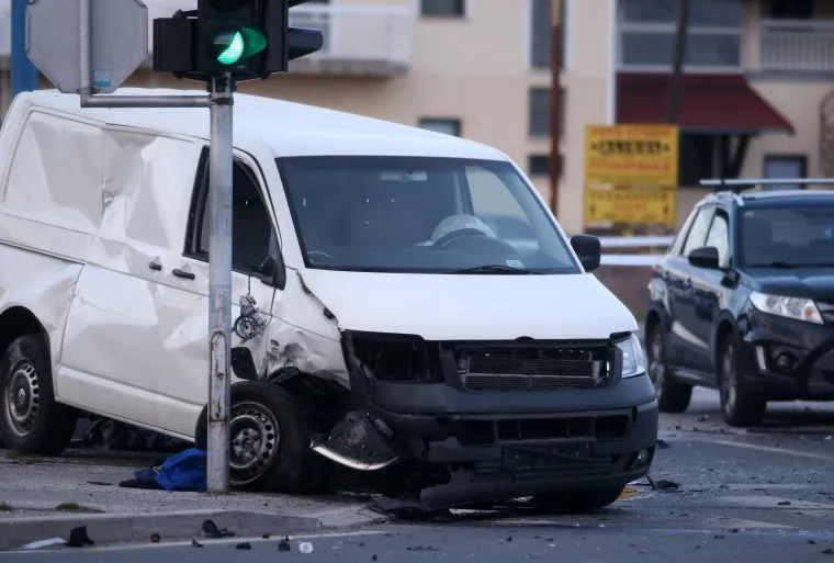 Te&scaron;ka nesreća kod Zagreba: Jedna osoba poginula, dvije ozlijeđene