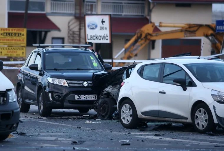 Te&scaron;ka nesreća kod Zagreba: Jedna osoba poginula, dvije ozlijeđene